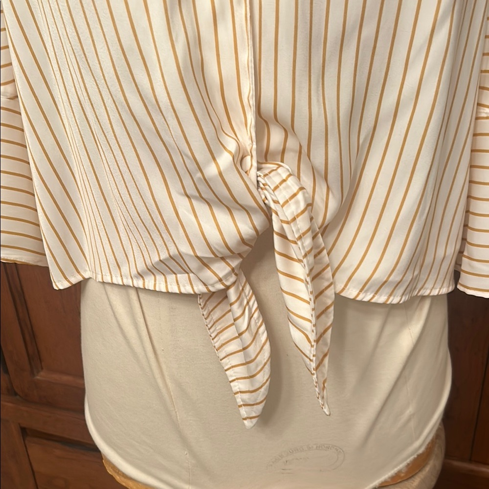 LAUREN CONRAD⭐️NWT Striped Golden Yellow & Cream Top w/Bell Sleeves🌻 - Picture 5 of 12